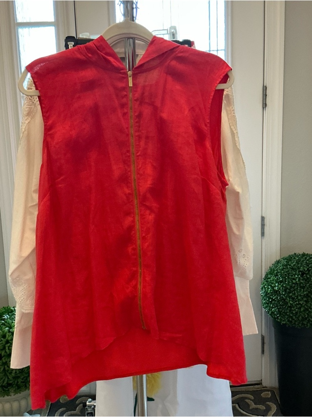 Calvin Klein Red Zip-Front Sleeveless Hooded Vest